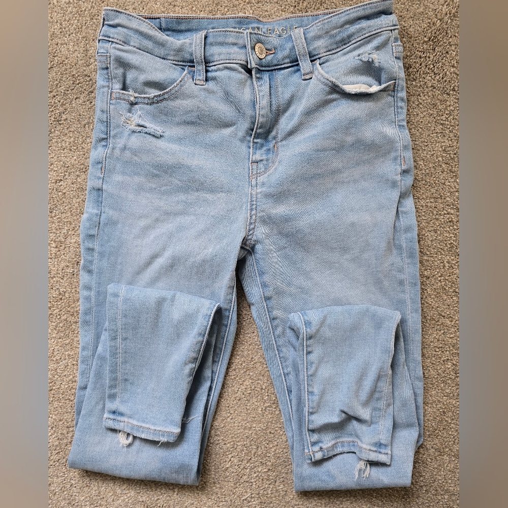 American Eagle Outfitters Light Blue Cropped Jeans